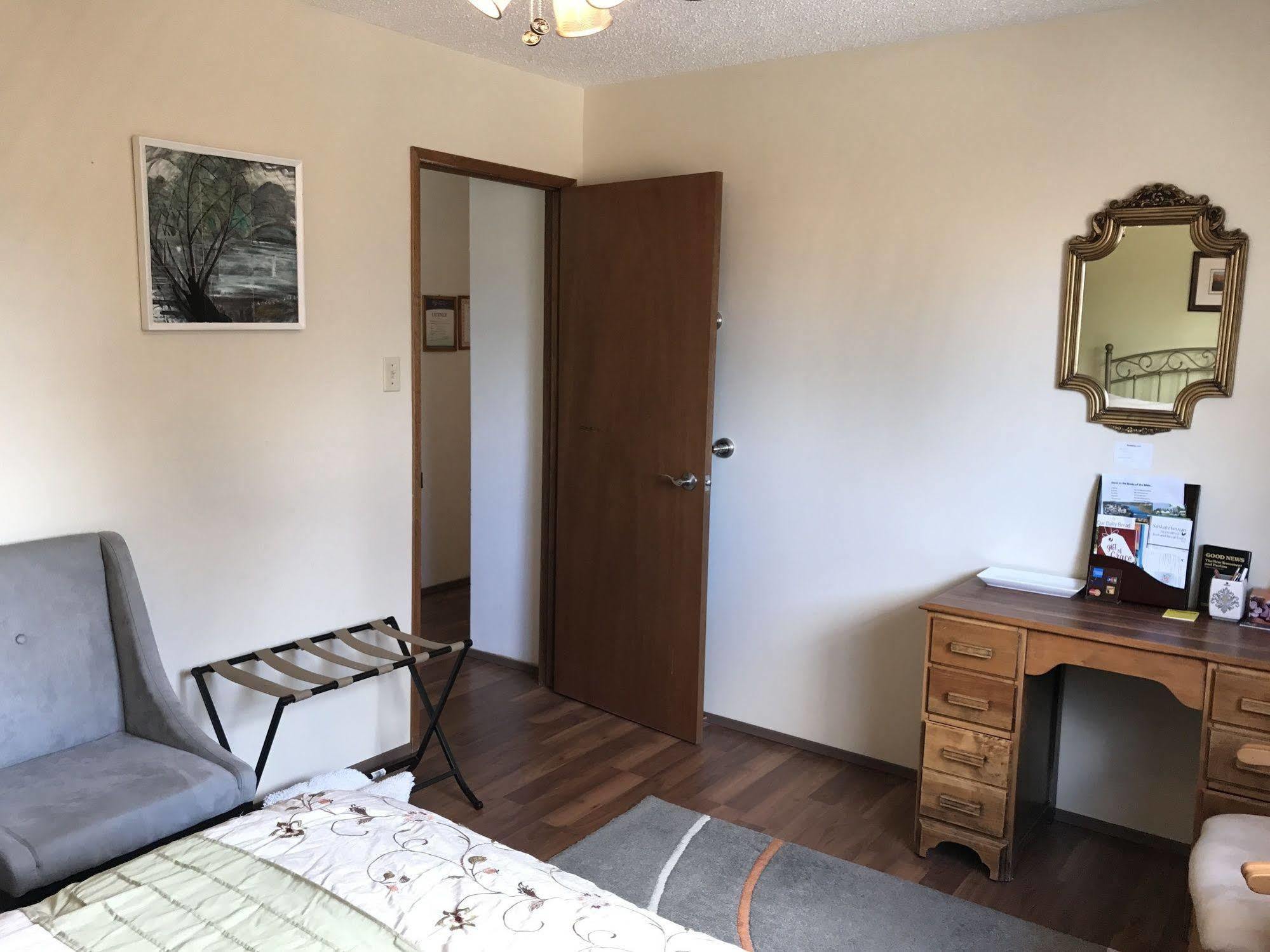 Wild Rose Bed & Breakfast Saskatoon Esterno foto