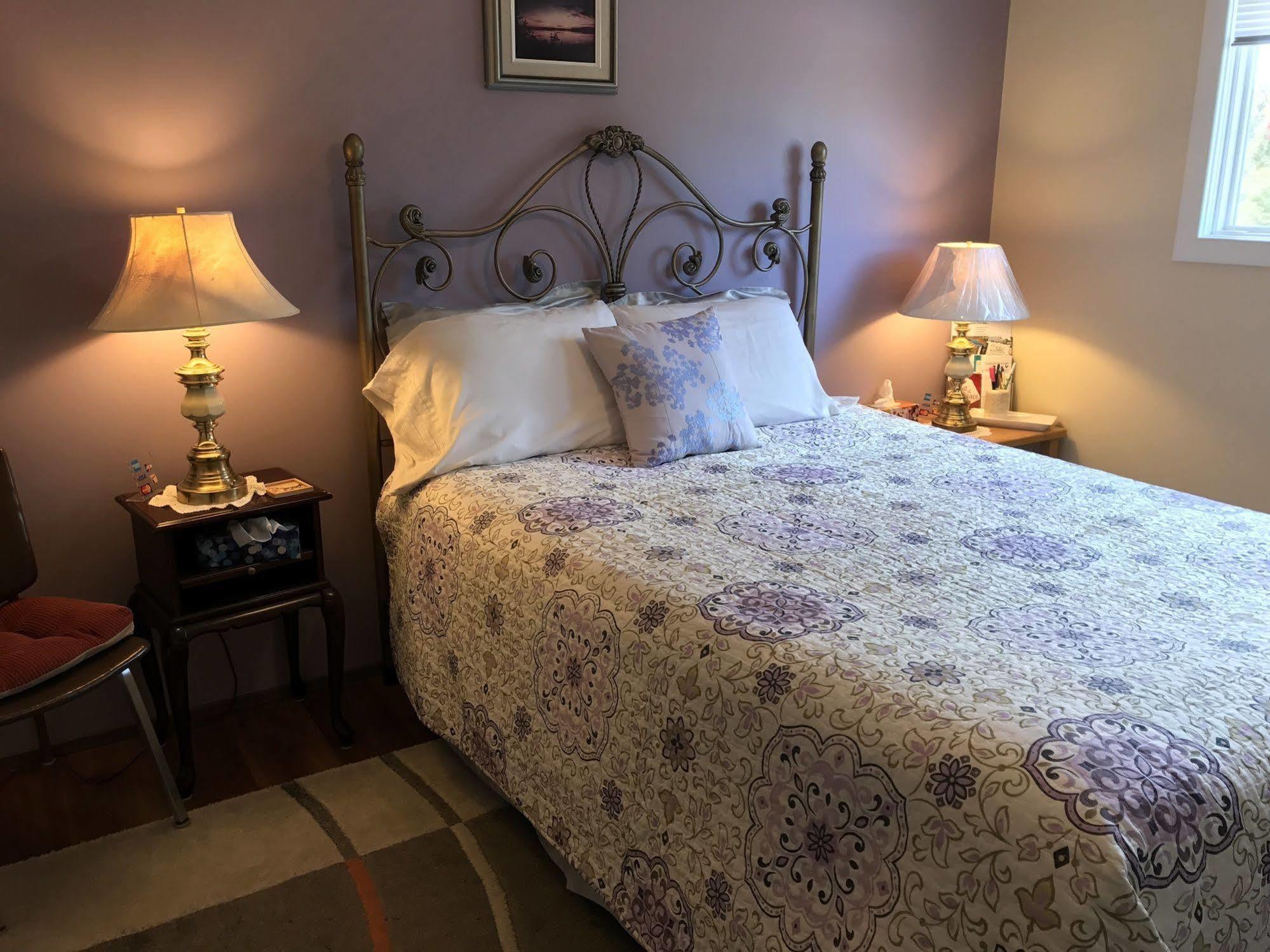 Wild Rose Bed & Breakfast Saskatoon Esterno foto